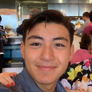 Meet your Posher, Ethan